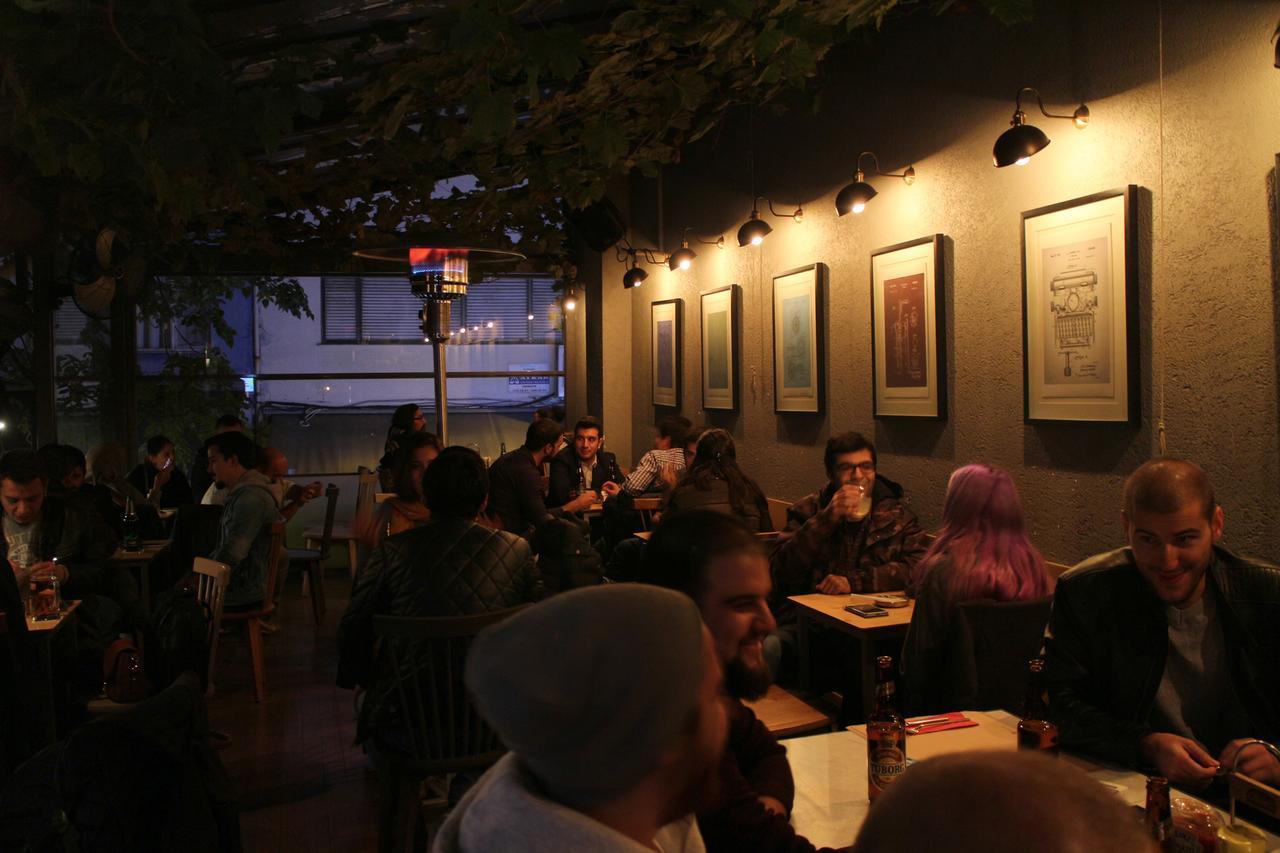 Hostel Bahane Istanbul Exterior photo